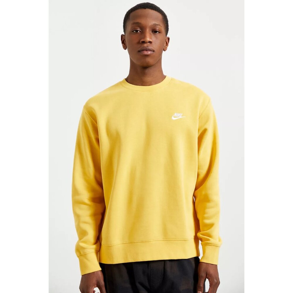 Nike Sportswear Club Fleece Crewneck Sweatshirt Yellow/Gold Size Small